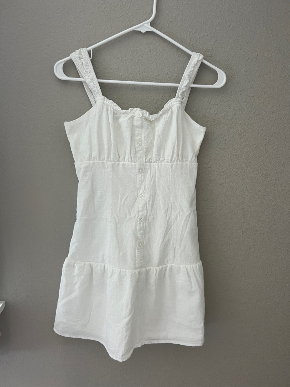 art class White Button-Front Sundress with Ruffle Trim